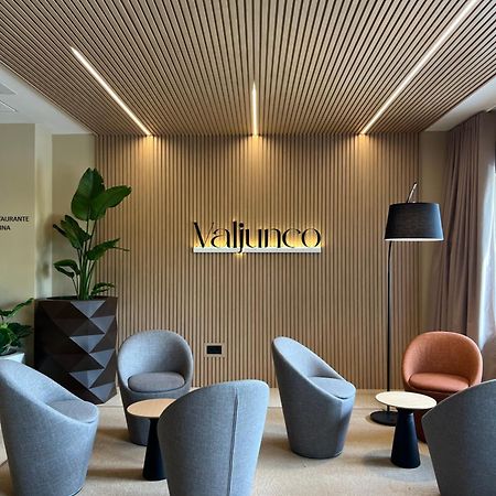 ולנסיה דה דון חואן Hotel Valjunco מראה חיצוני תמונה