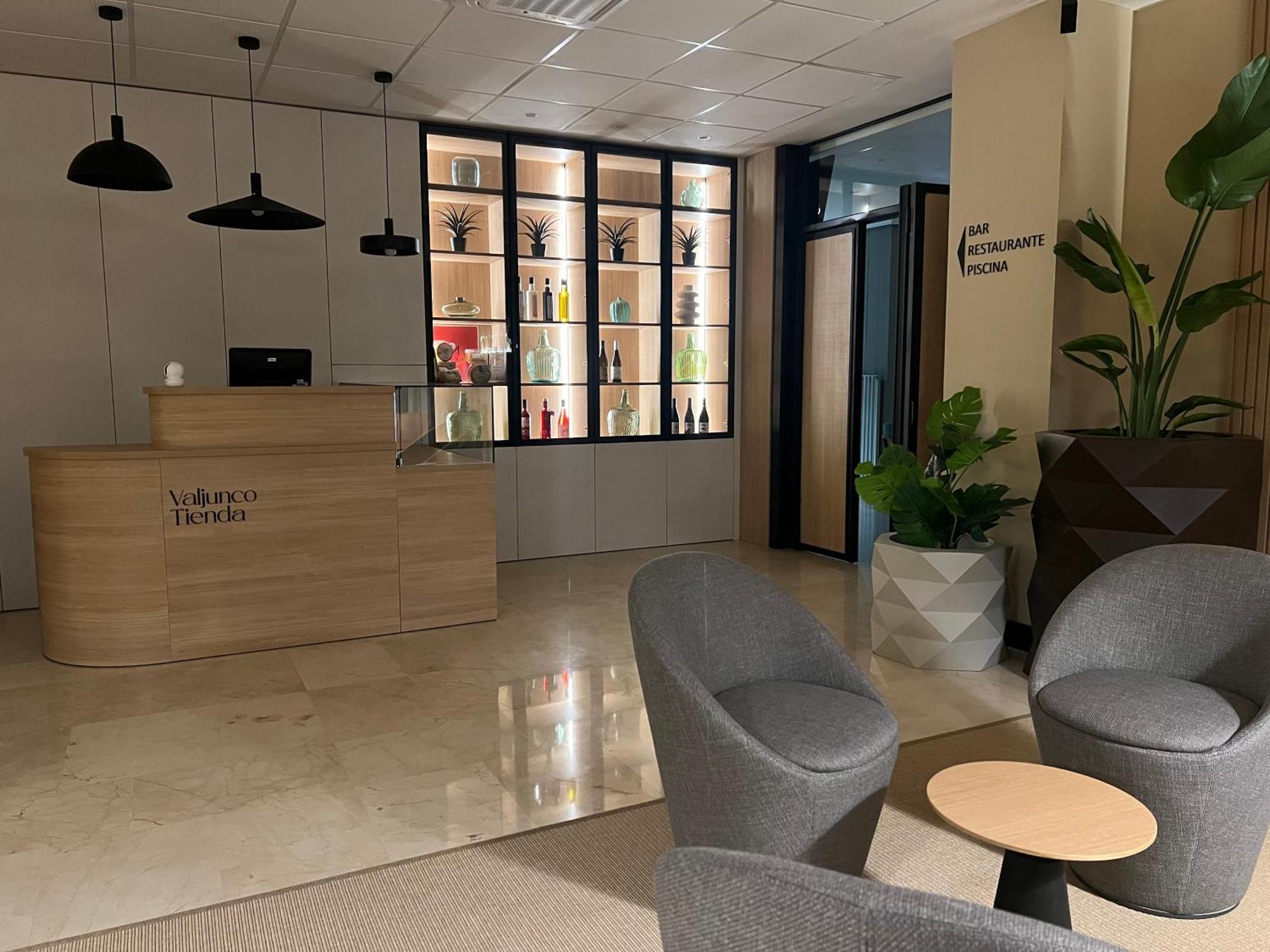 ולנסיה דה דון חואן Hotel Valjunco מראה חיצוני תמונה