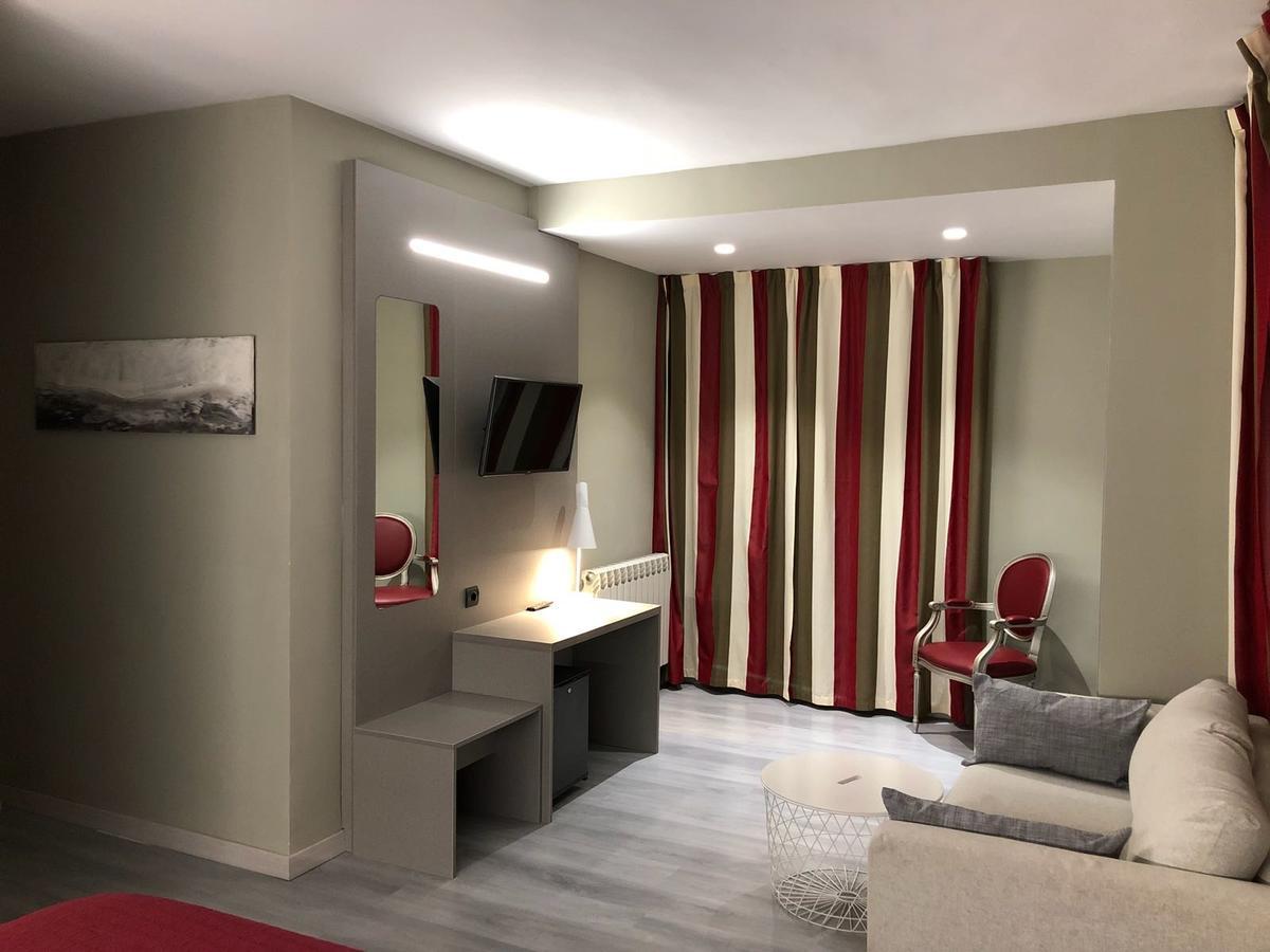 ולנסיה דה דון חואן Hotel Valjunco מראה חיצוני תמונה