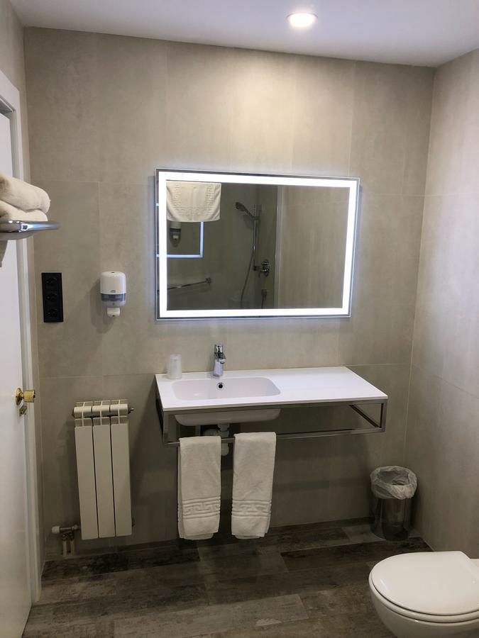 ולנסיה דה דון חואן Hotel Valjunco מראה חיצוני תמונה