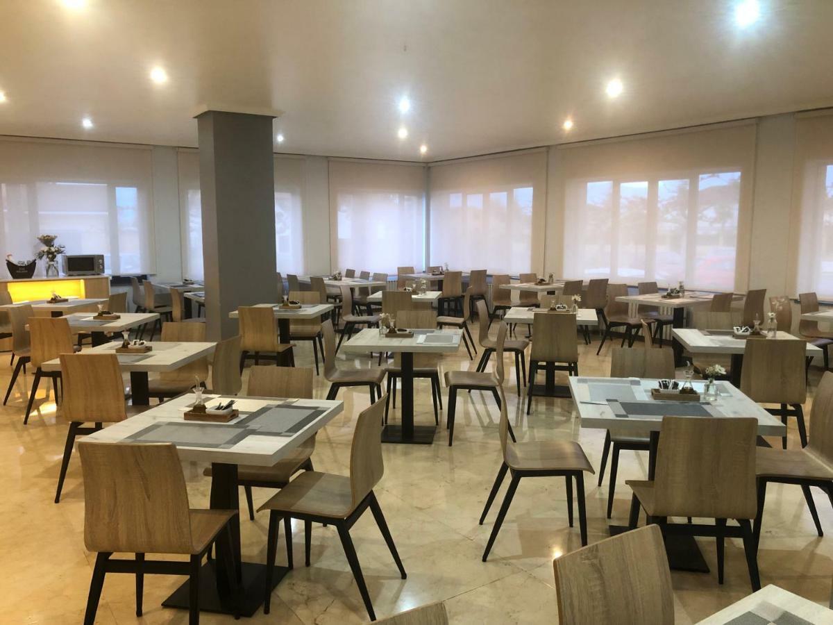 ולנסיה דה דון חואן Hotel Valjunco מראה חיצוני תמונה